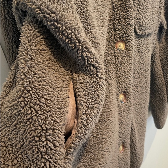 Koolaburra Brown Sherpa Jacket size XS (but pretty big!) - Picture 6 of 7